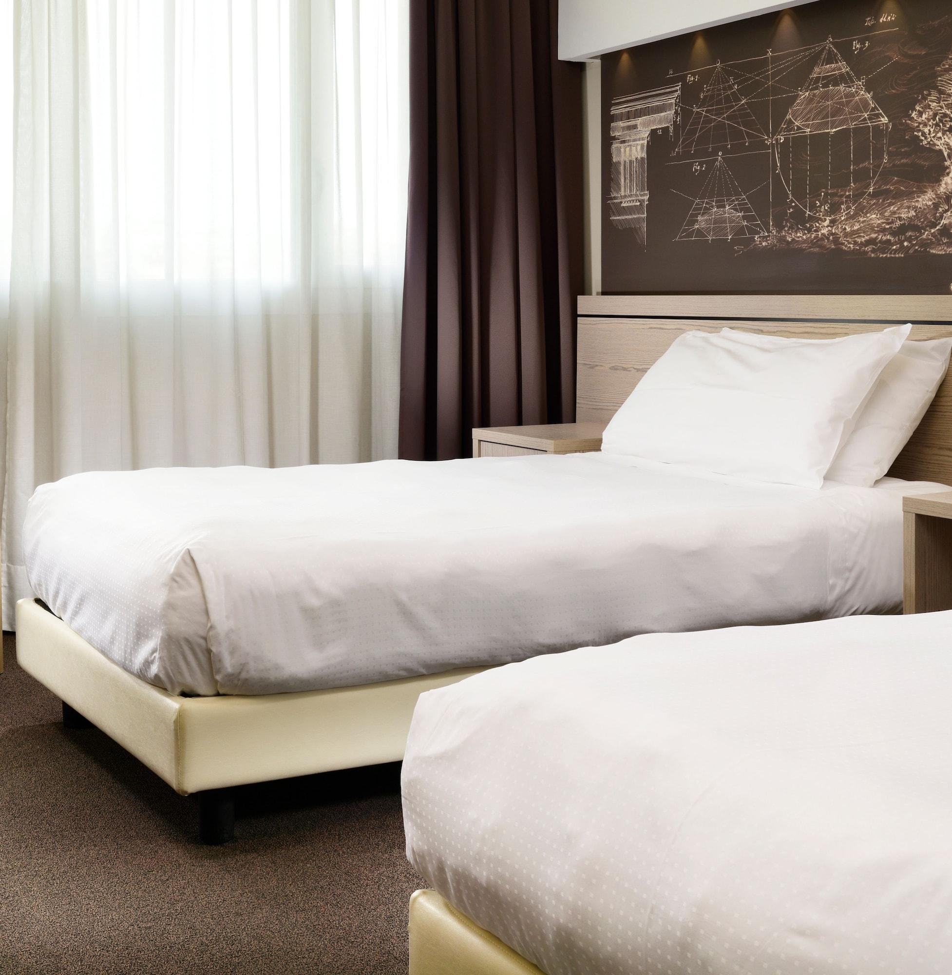 Una Hotels Bologna San Lazzaro Сан-Ладзаро-ди-Савена Экстерьер фото