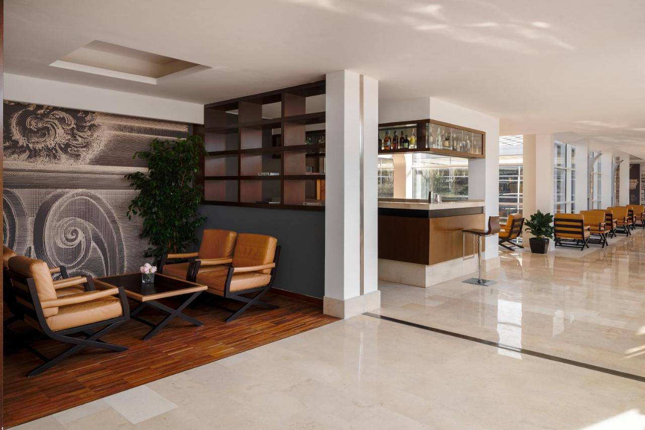 Una Hotels Bologna San Lazzaro Сан-Ладзаро-ди-Савена Экстерьер фото