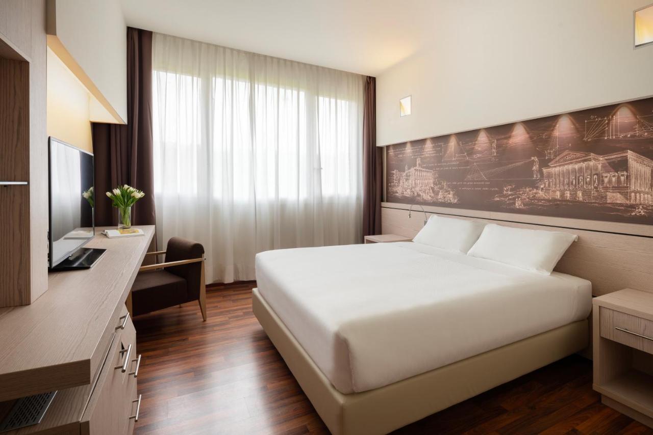 Una Hotels Bologna San Lazzaro Сан-Ладзаро-ди-Савена Экстерьер фото