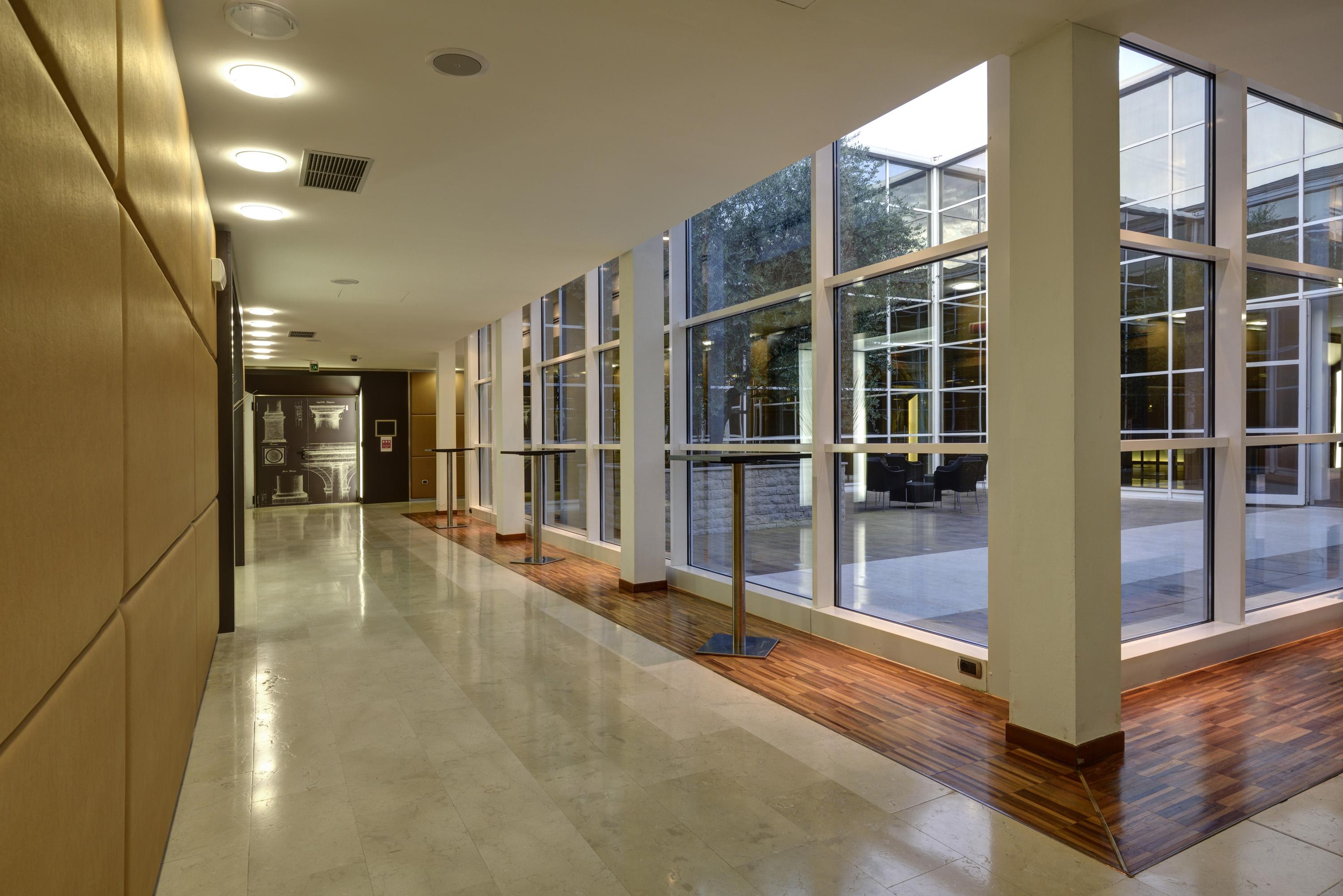 Una Hotels Bologna San Lazzaro Сан-Ладзаро-ди-Савена Экстерьер фото